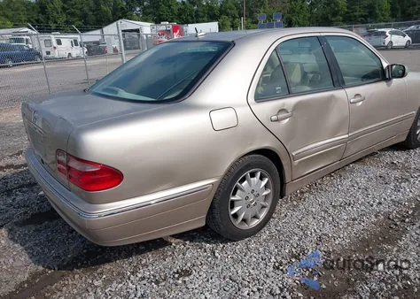 2001 Mercedes-Benz E 320 z USA, uszkodzony, nr VIN WDBJF65J61B180354